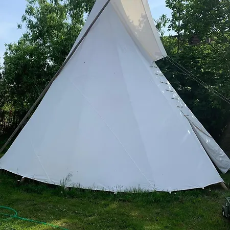 Teepee Oppidum Praha-motofamily Campismo de Luxo *