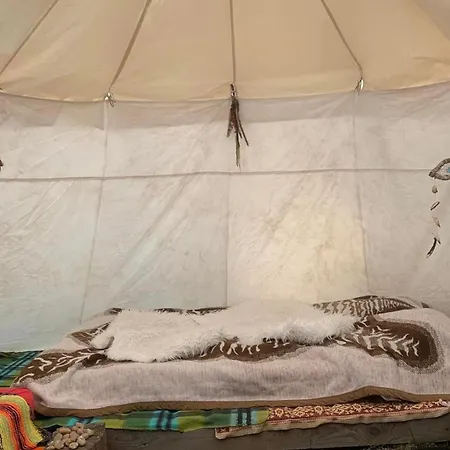 Teepee Oppidum Praha-motofamily Роскошный шатер Lhota (Prague-West)